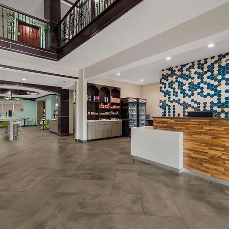 Best Western Bowie Inn & Suites Extérieur photo
