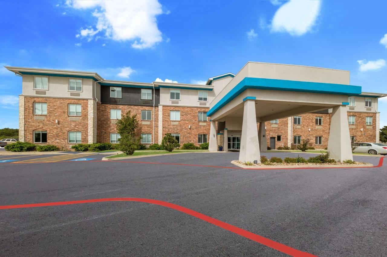 Best Western Bowie Inn & Suites Extérieur photo