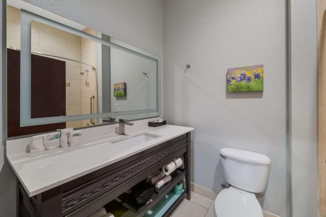 Best Western Bowie Inn & Suites Extérieur photo