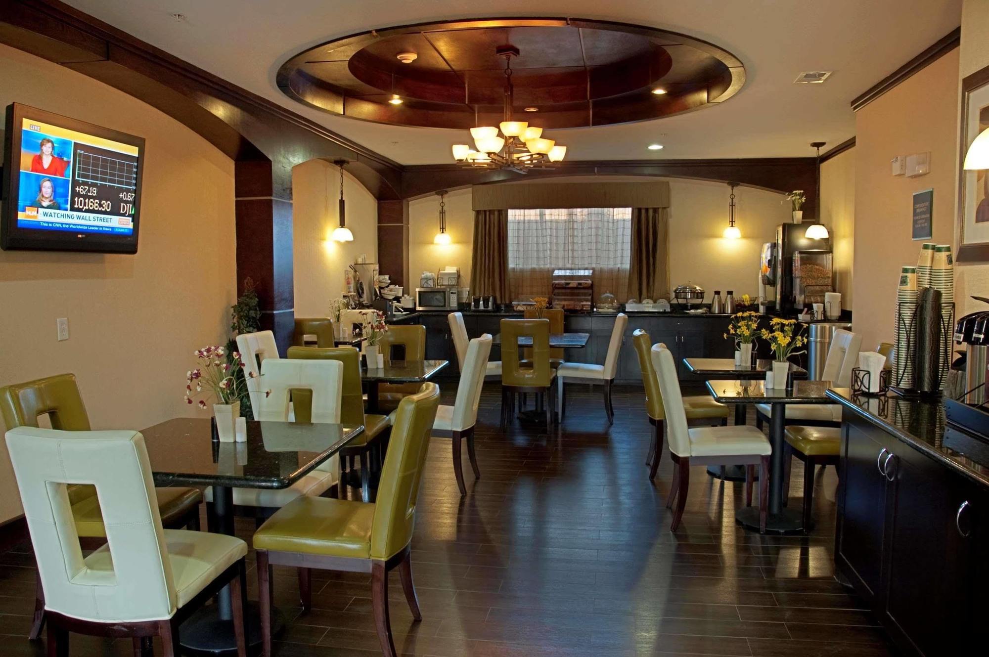 Best Western Bowie Inn & Suites Extérieur photo
